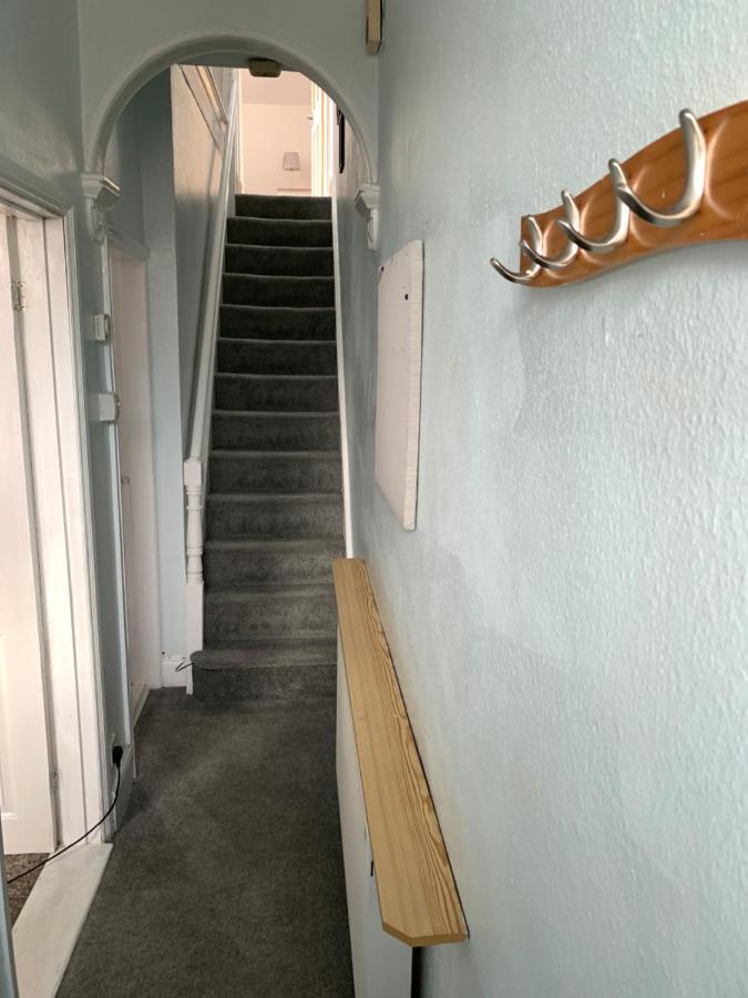 Lovely City Town House With Free Parking Sleeps 2 To 6 Guests York Exterior photo